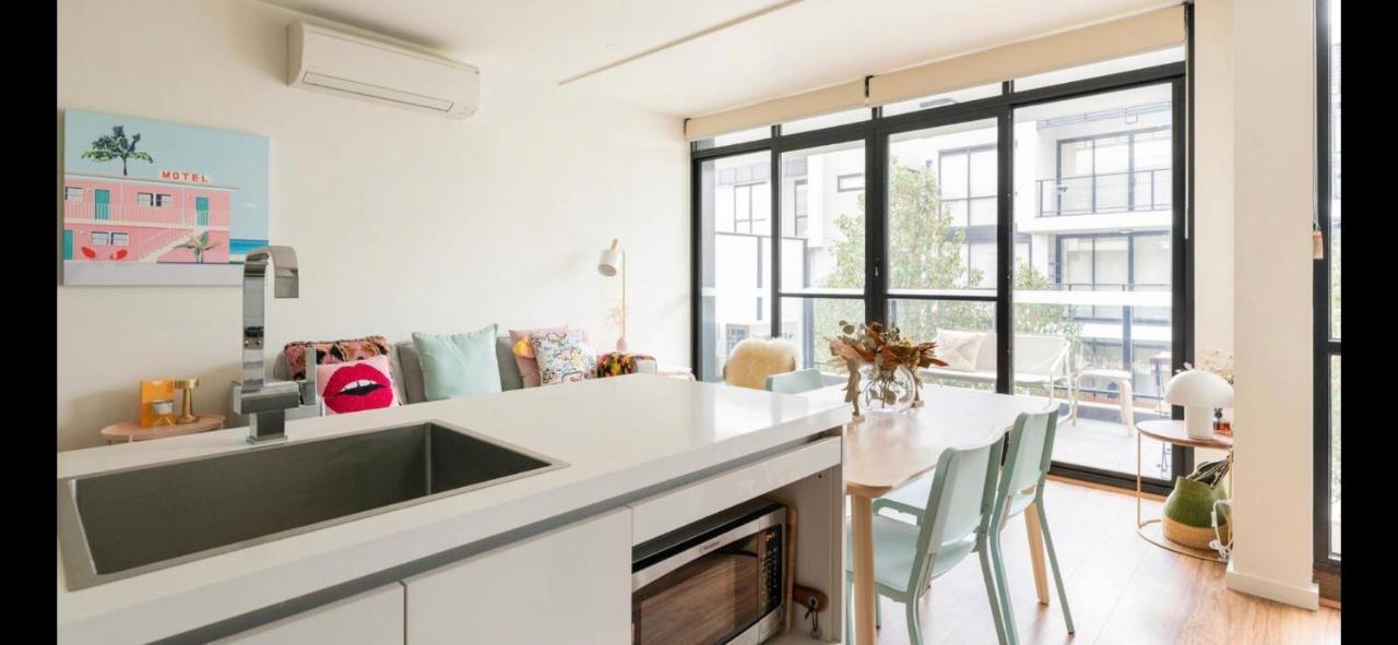 The Pas.Coe - A Stylish 1 Bedroom Unit With Free Parking. Melbourne Exterior foto